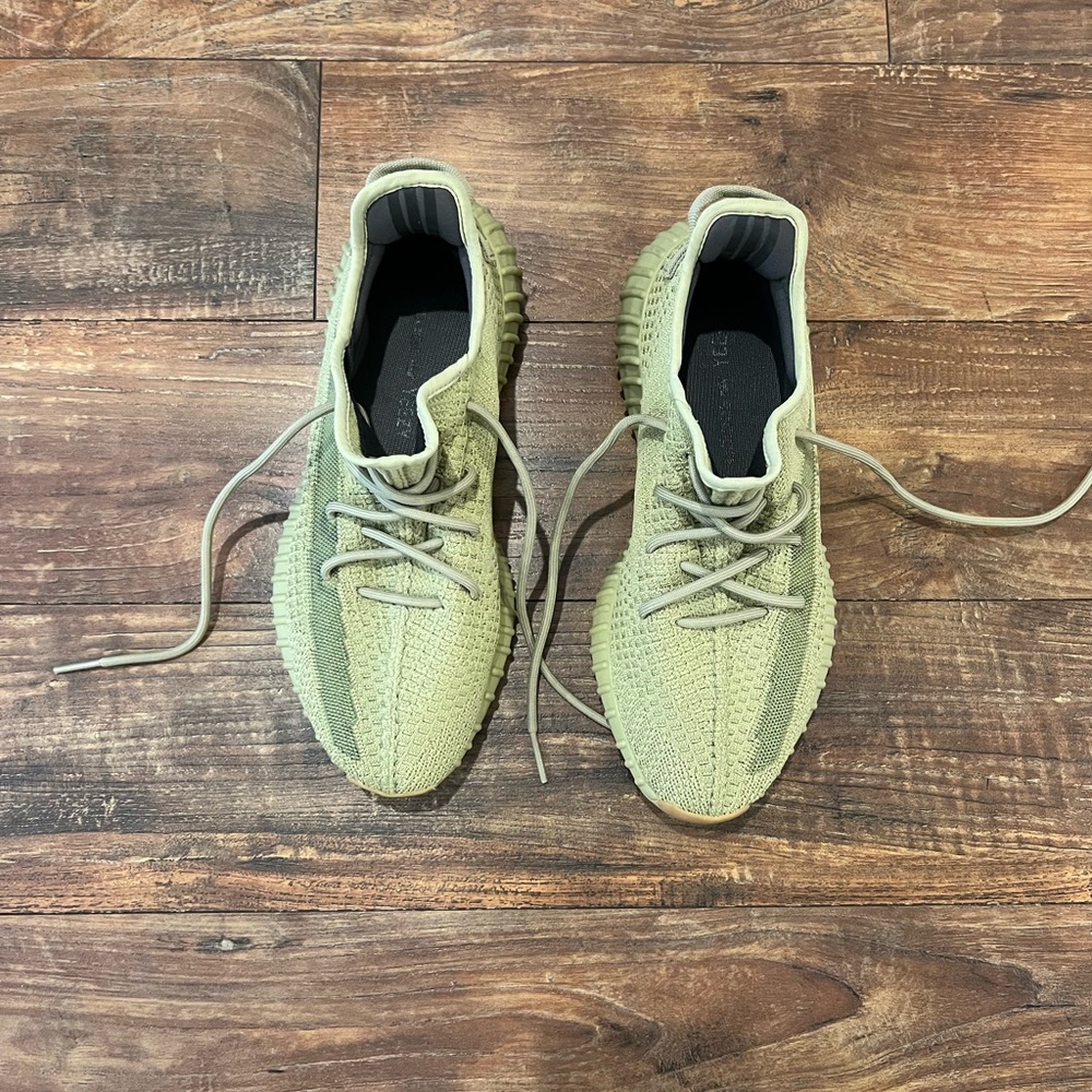 Yeezy Boost 350 V2 'Sulfur'